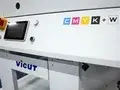 طابعة استيكرات ديجيتال رول 13 إنش بألوان CMYK + أبيض، ViPress